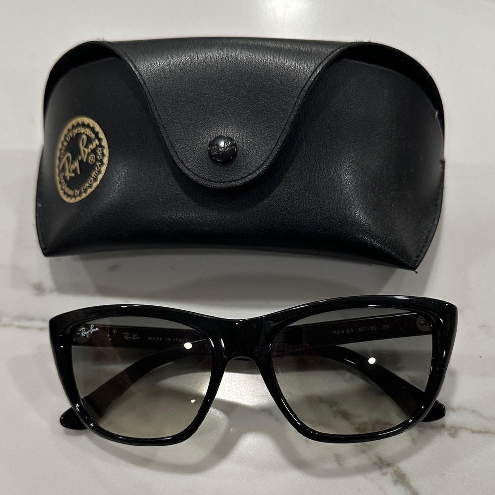 Ray-Ban RB4154 Black Sunglasses with Case